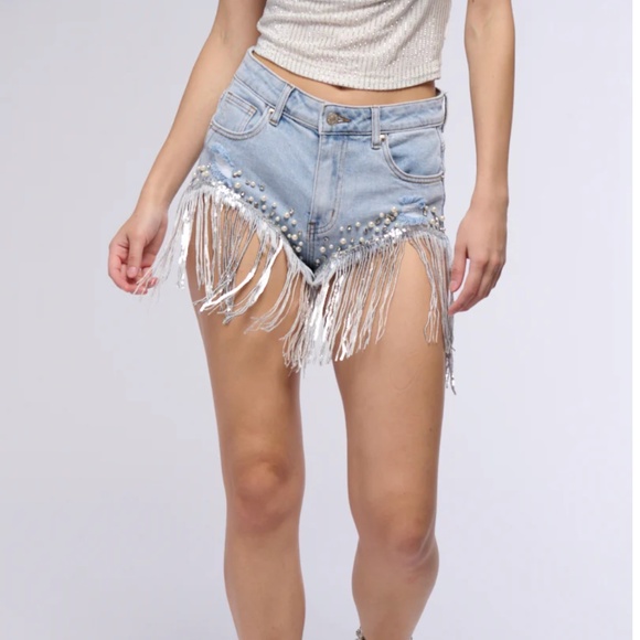 AKIRA Denim - HAD ENOUGH DISTRESSED DENIM MINI SHORT - 1X